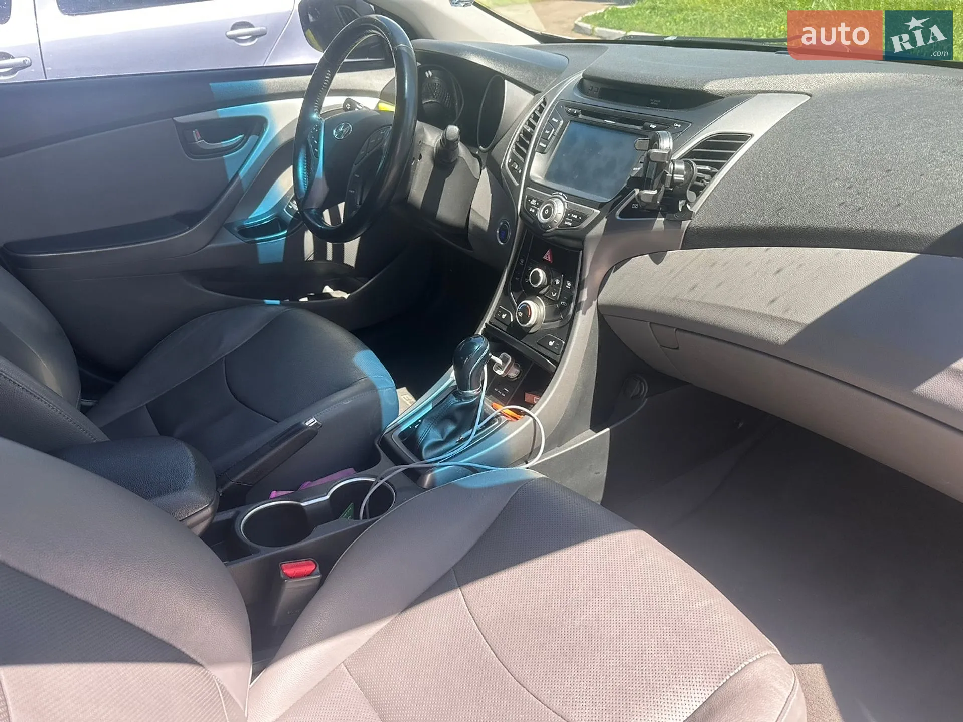 2014 Hyundai Elantra - мініатюра 14