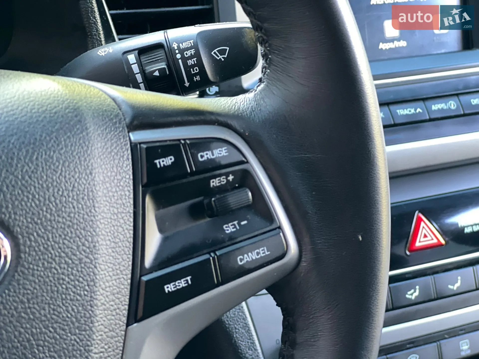 2017 Hyundai Elantra - мініатюра 51