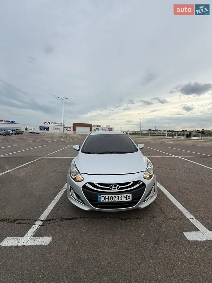 2014 Hyundai Elantra - мініатюра 28