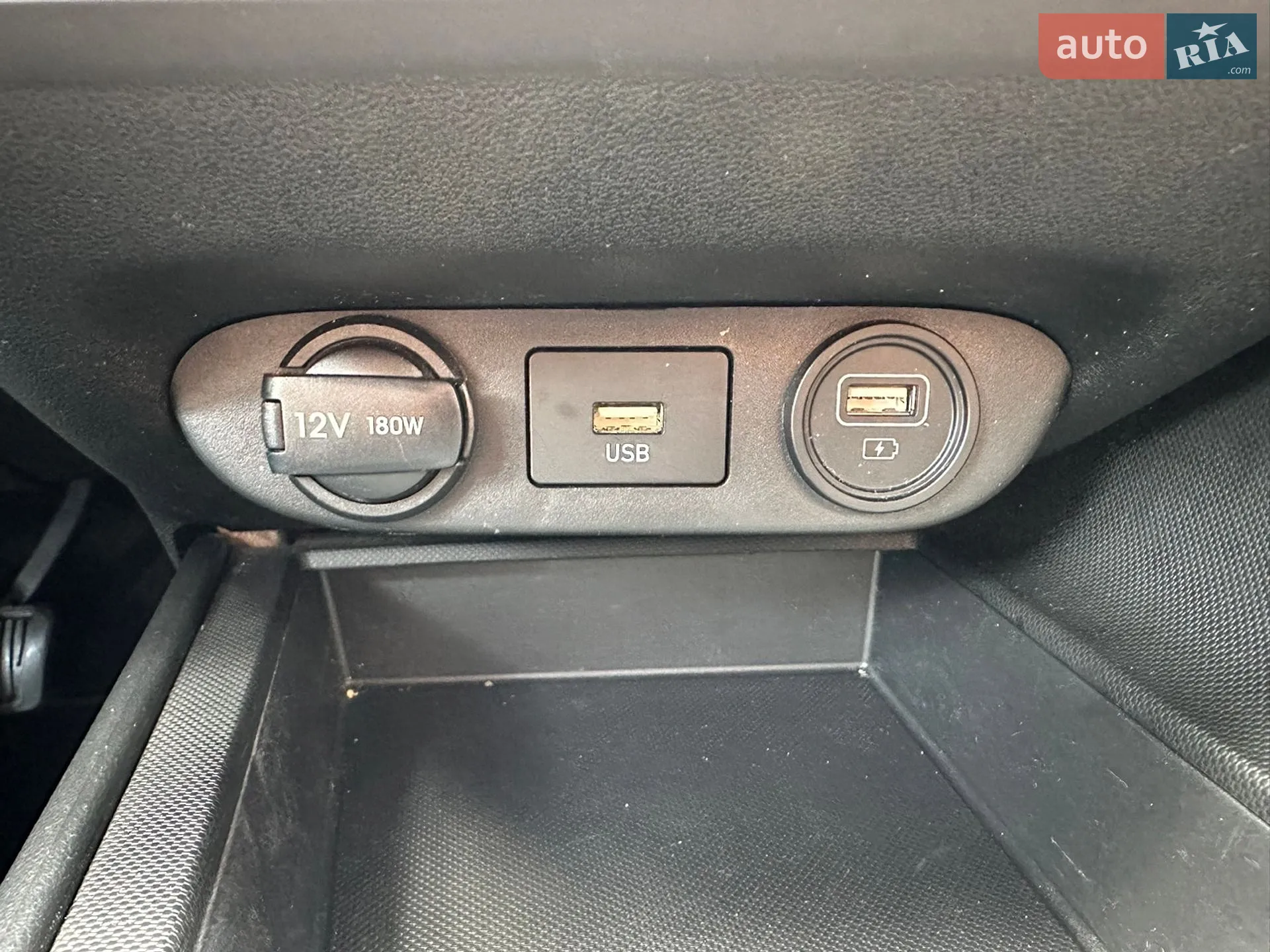 2022 Hyundai Elantra - мініатюра 26