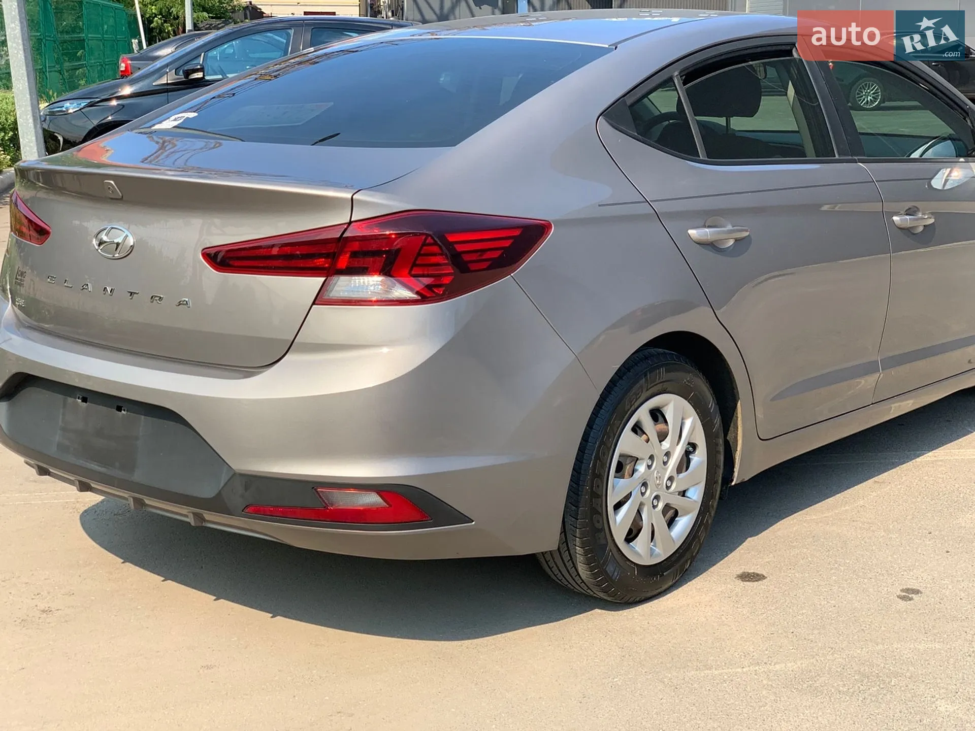 2019 Hyundai Elantra - мініатюра 24