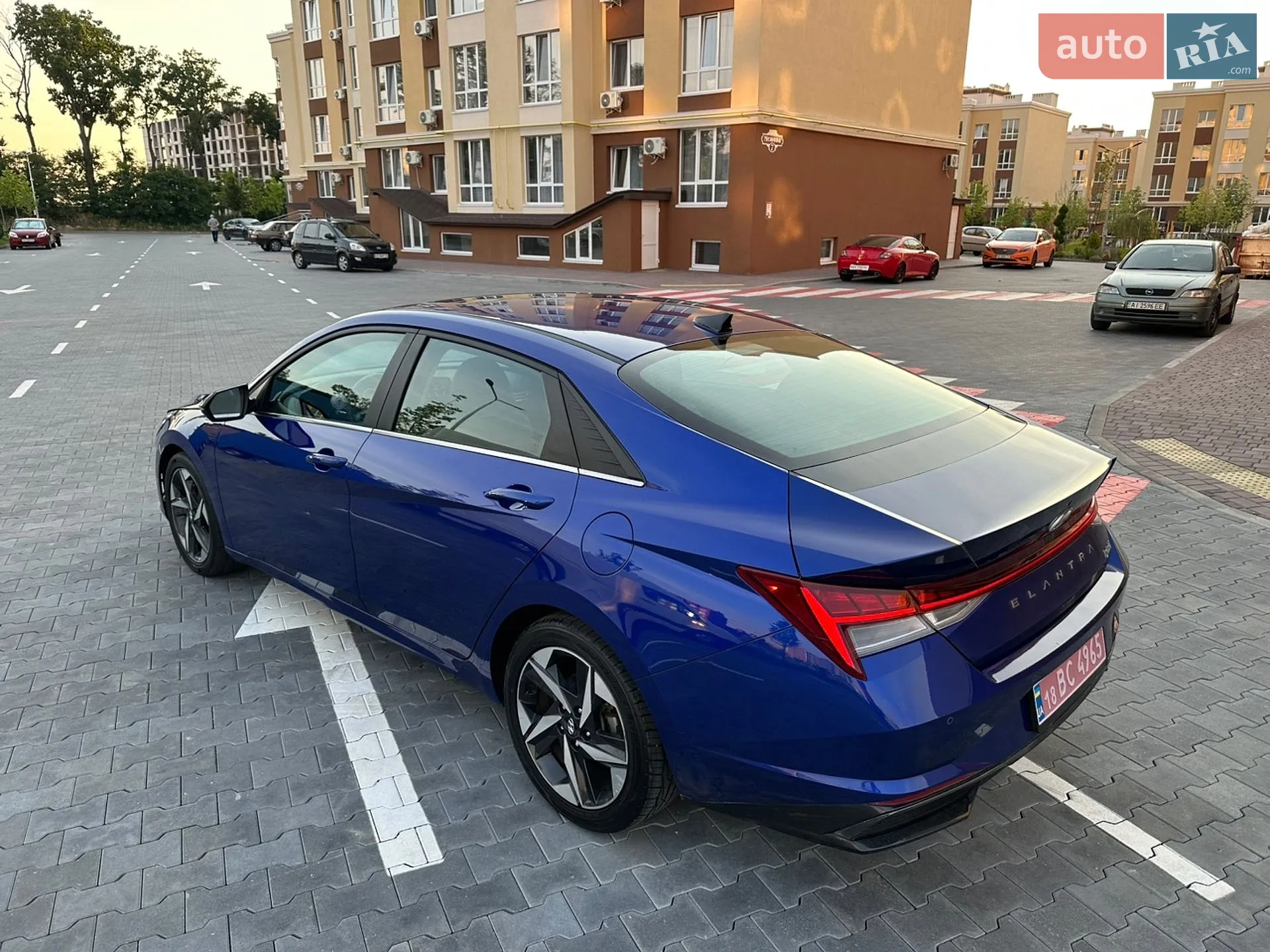 2023 Hyundai Elantra - мініатюра 14