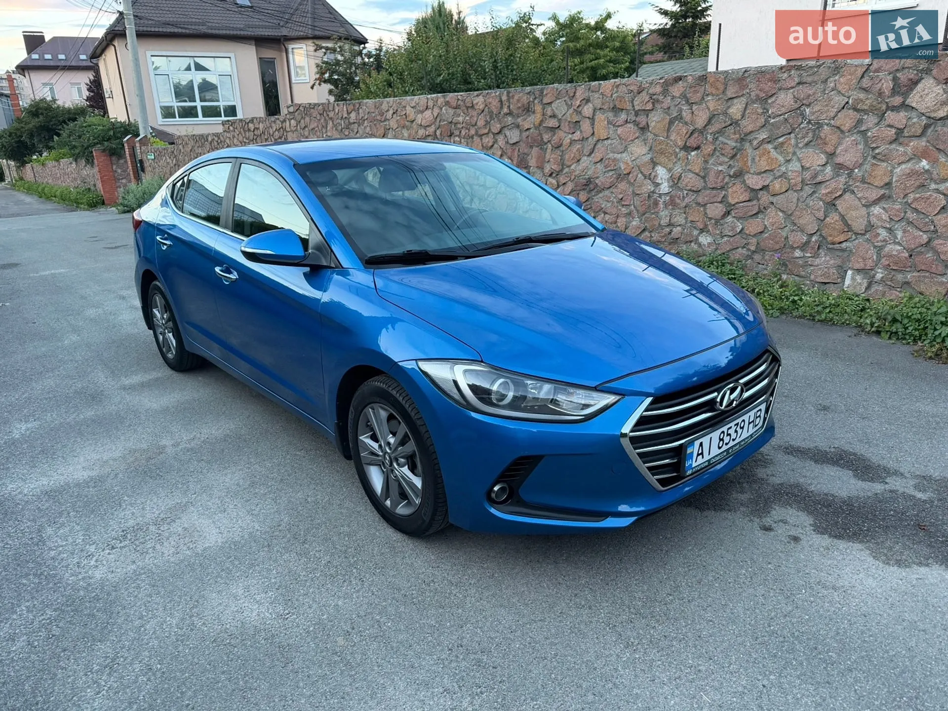 2017 Hyundai Elantra - фото 1