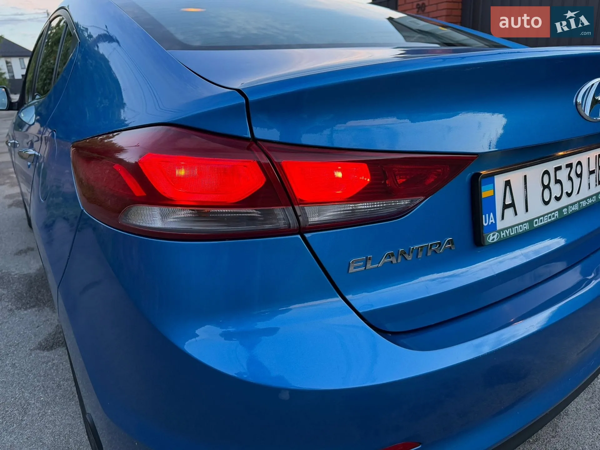 2017 Hyundai Elantra - мініатюра 12