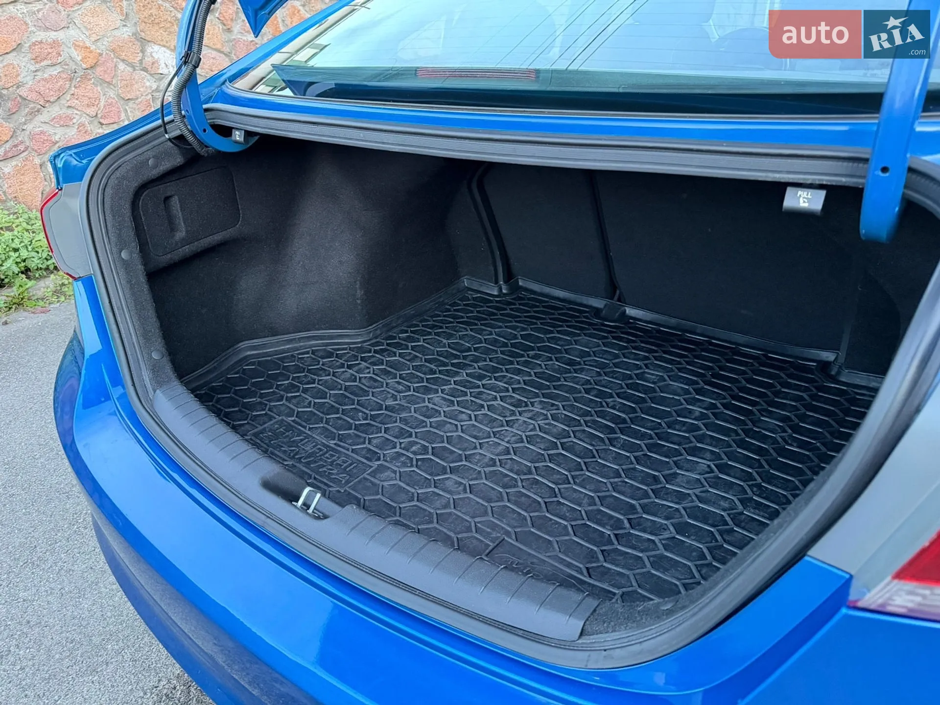 2017 Hyundai Elantra - мініатюра 25