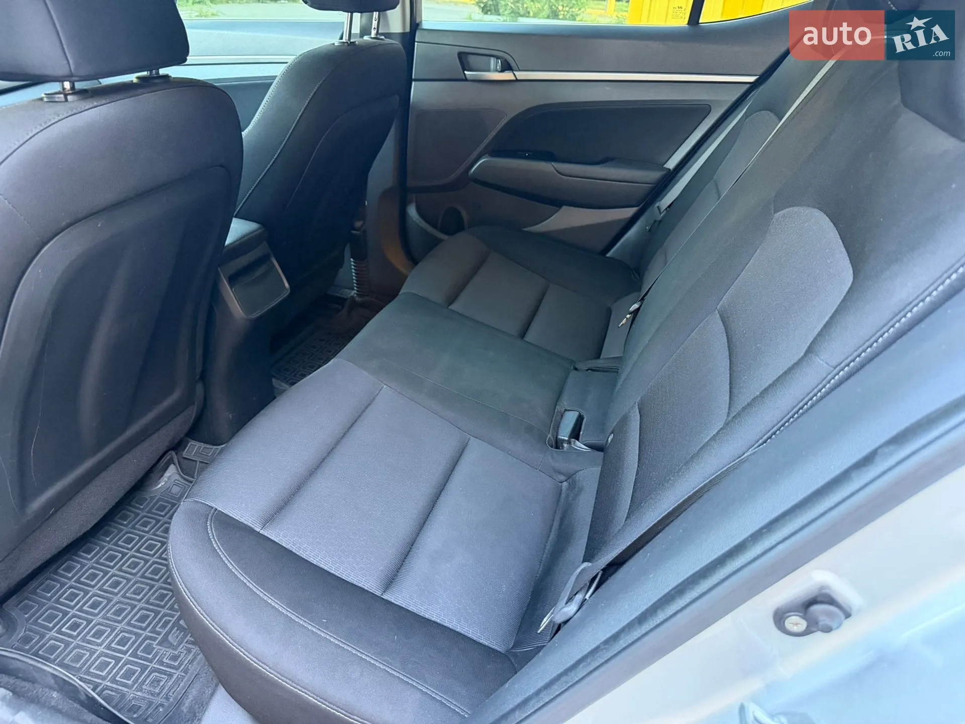 2018 Hyundai Elantra - мініатюра 10