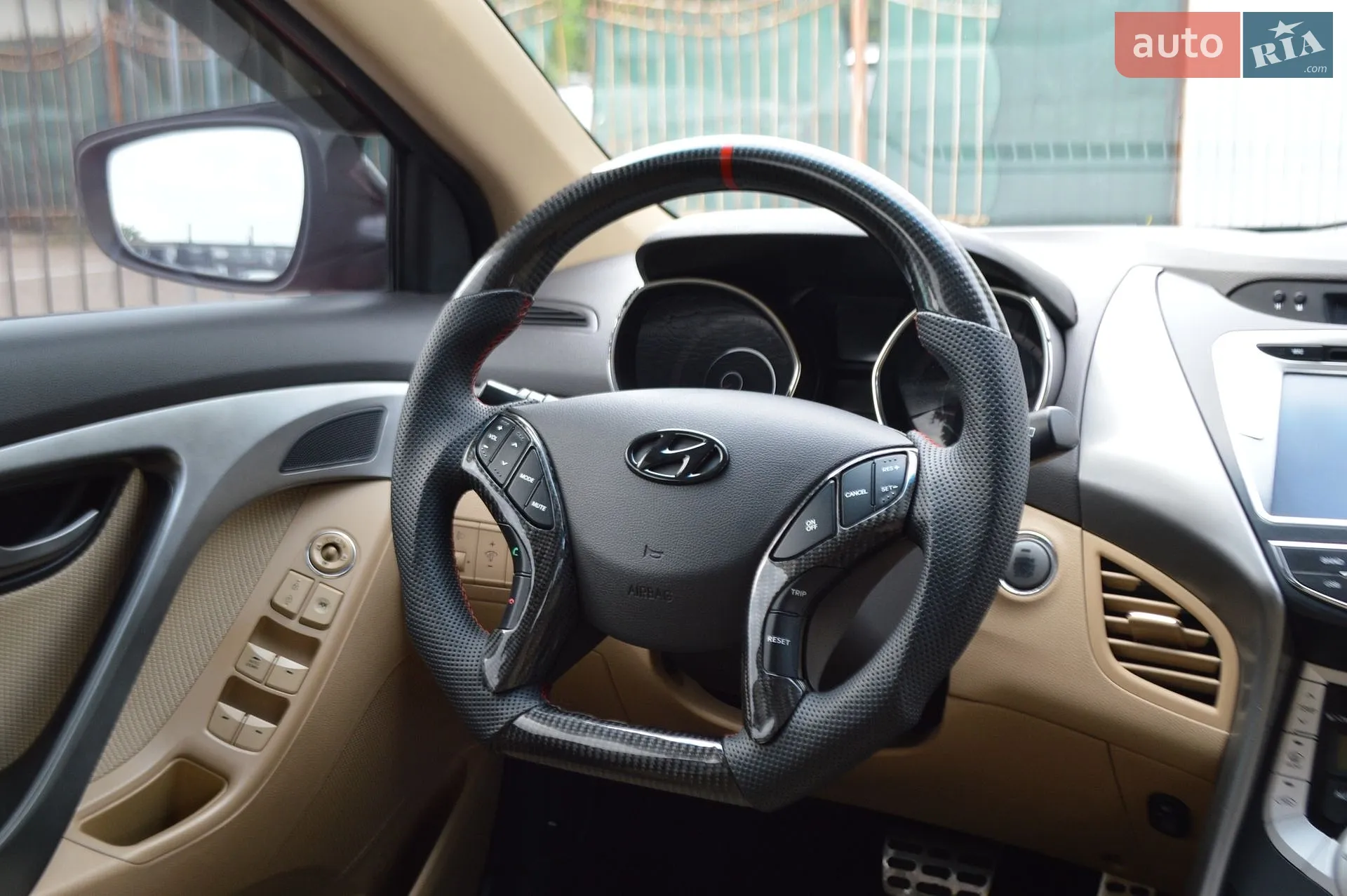 2012 Hyundai Elantra - мініатюра 13
