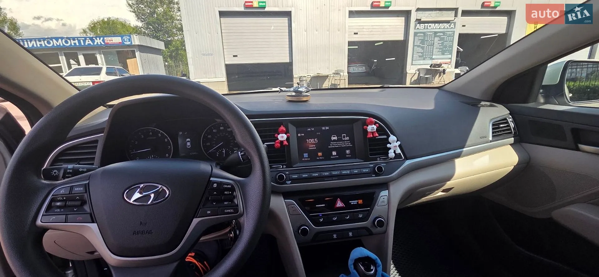 2018 Hyundai Elantra - мініатюра 15
