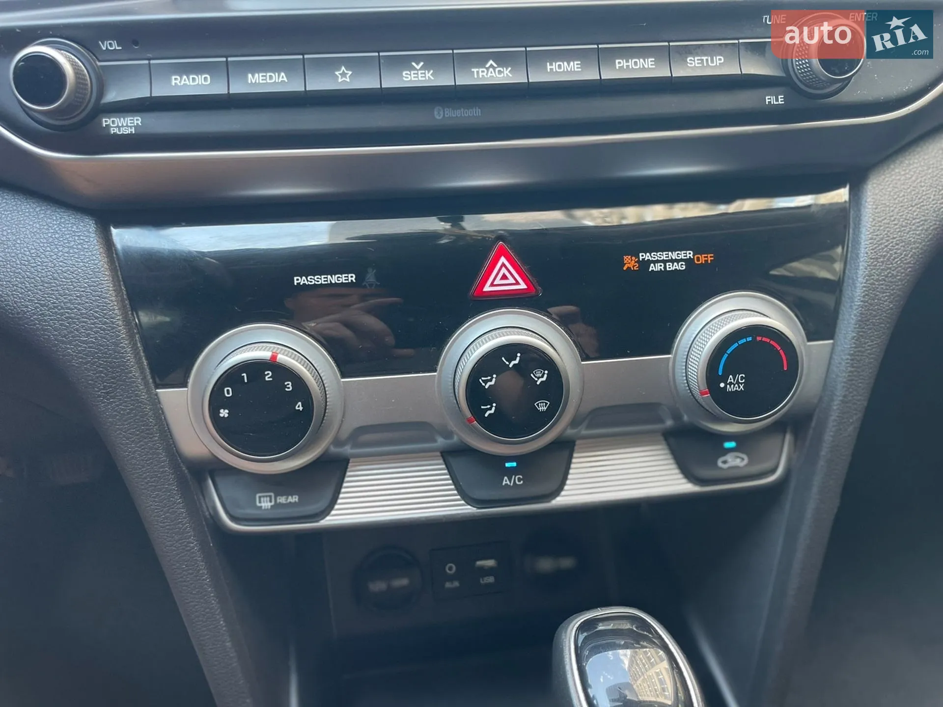 2019 Hyundai Elantra - мініатюра 23