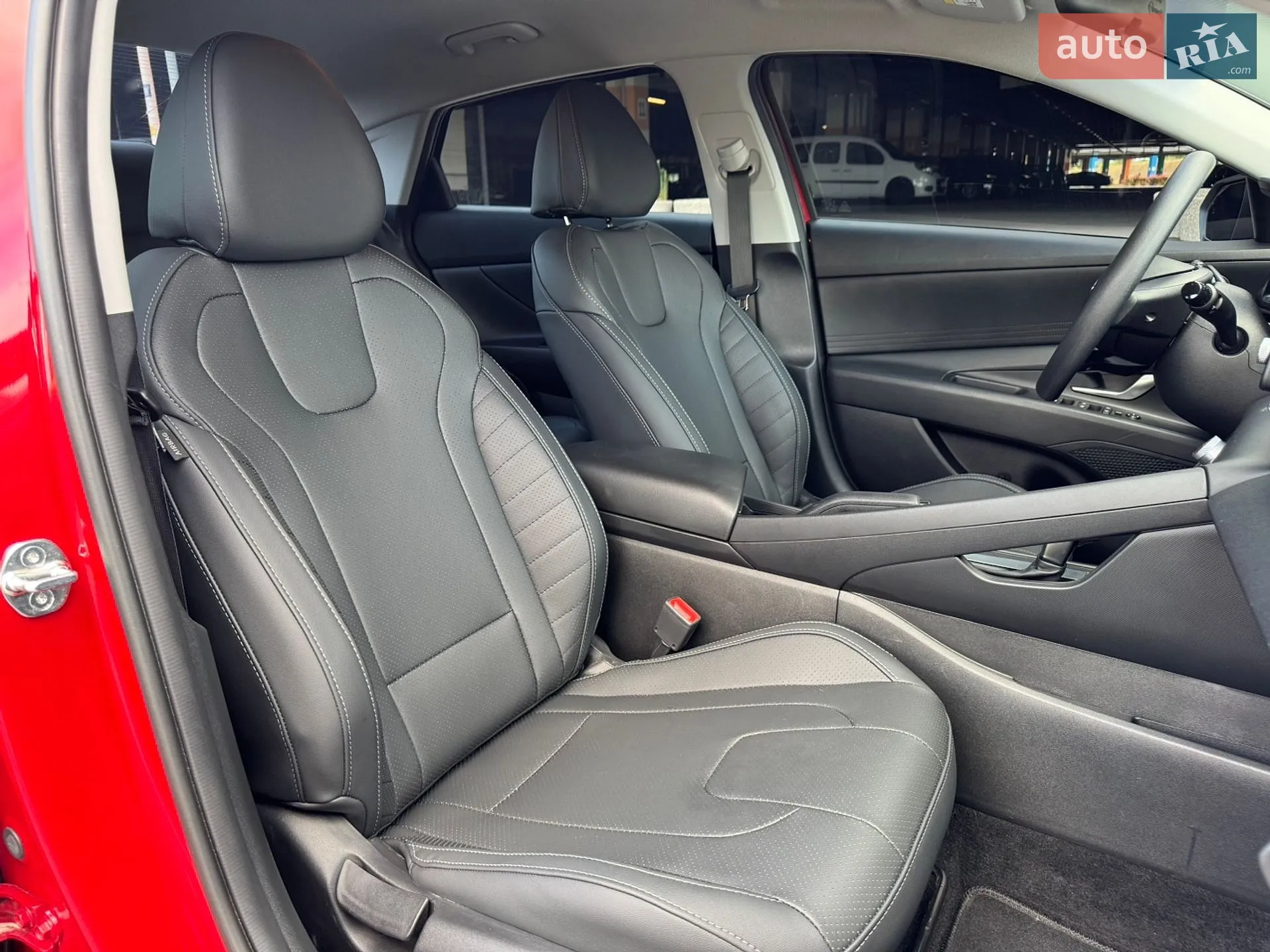 2022 Hyundai Elantra - мініатюра 12