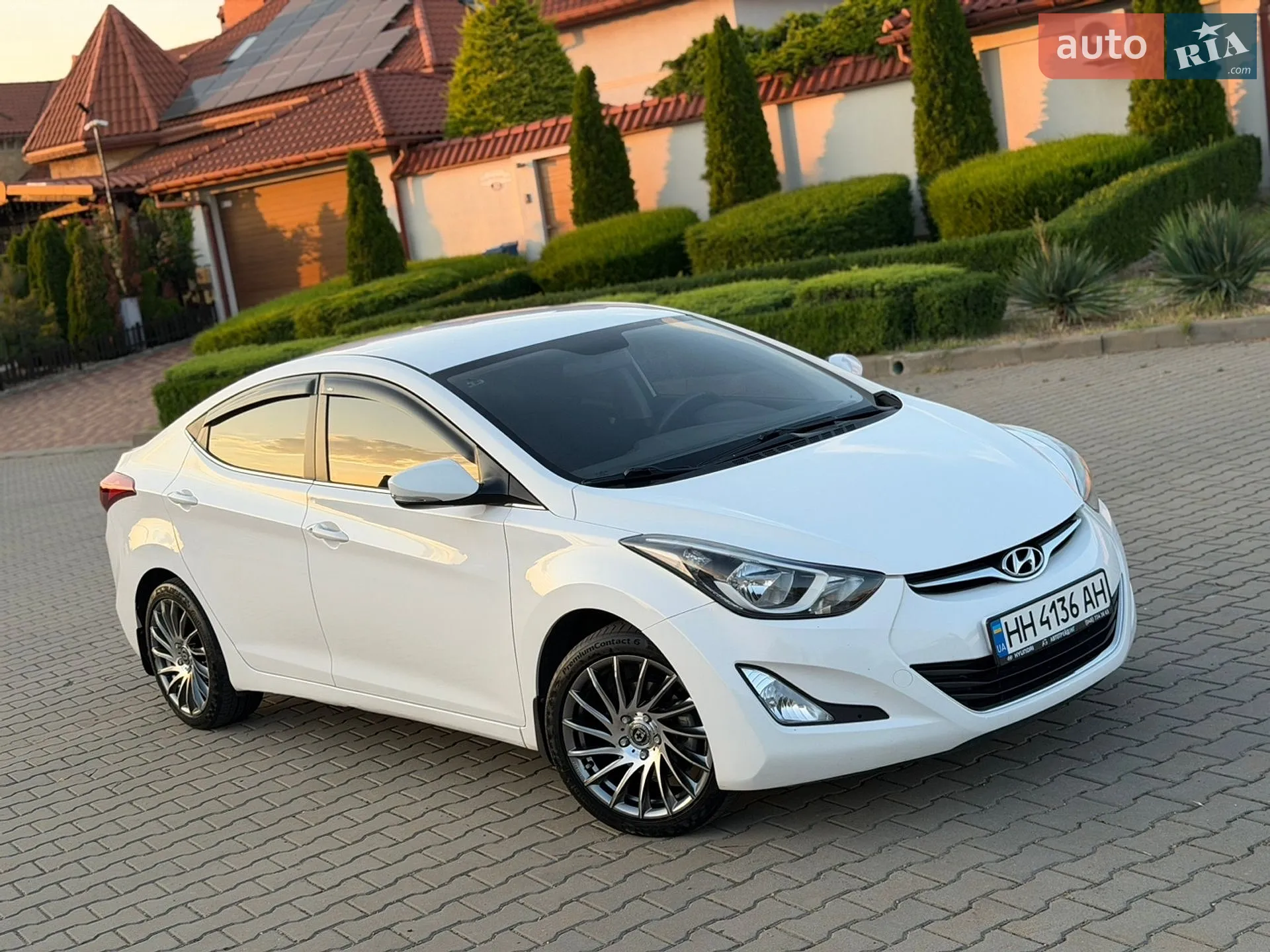 2015 Hyundai Elantra - фото 1