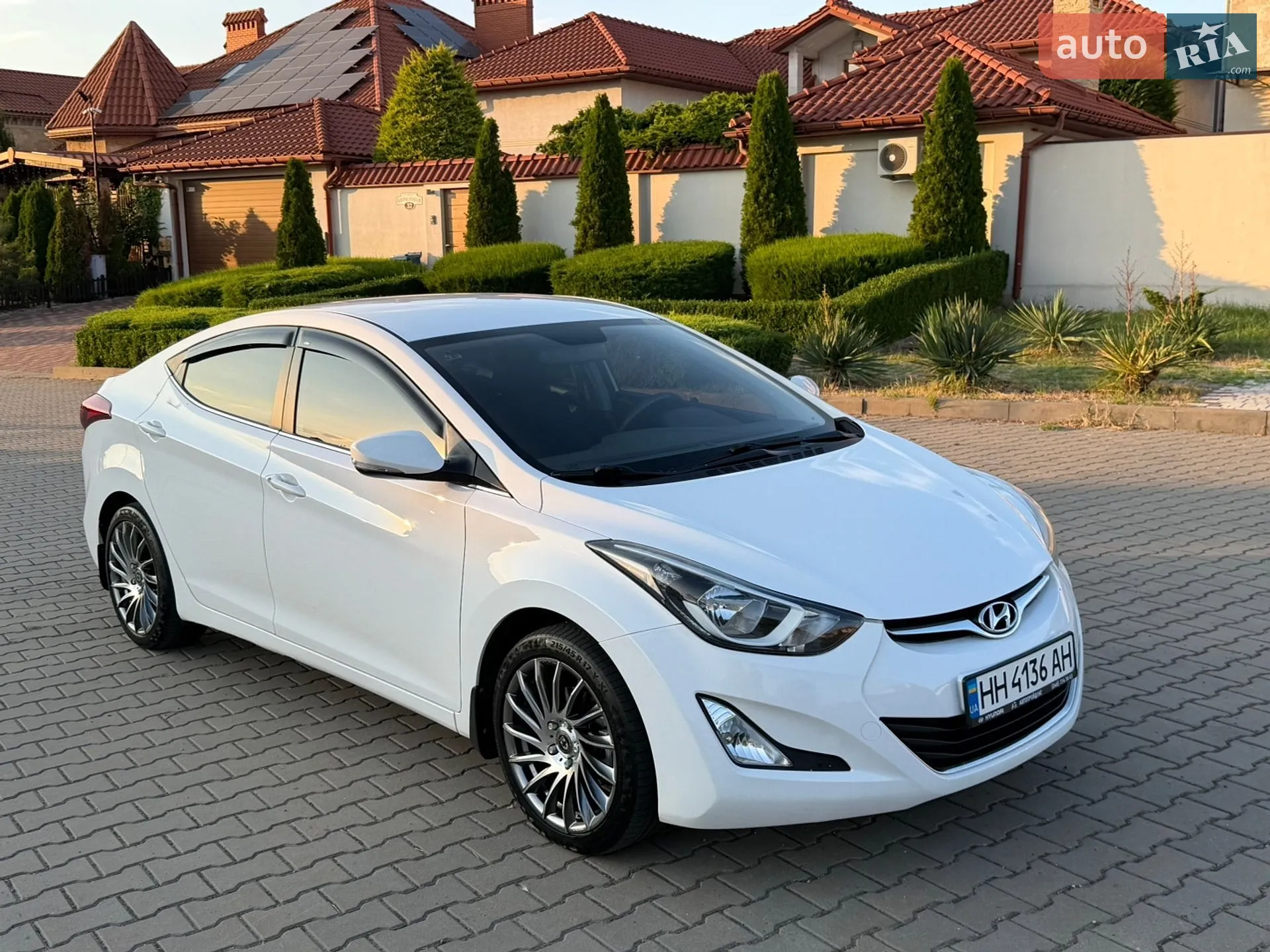 2015 Hyundai Elantra - мініатюра 6