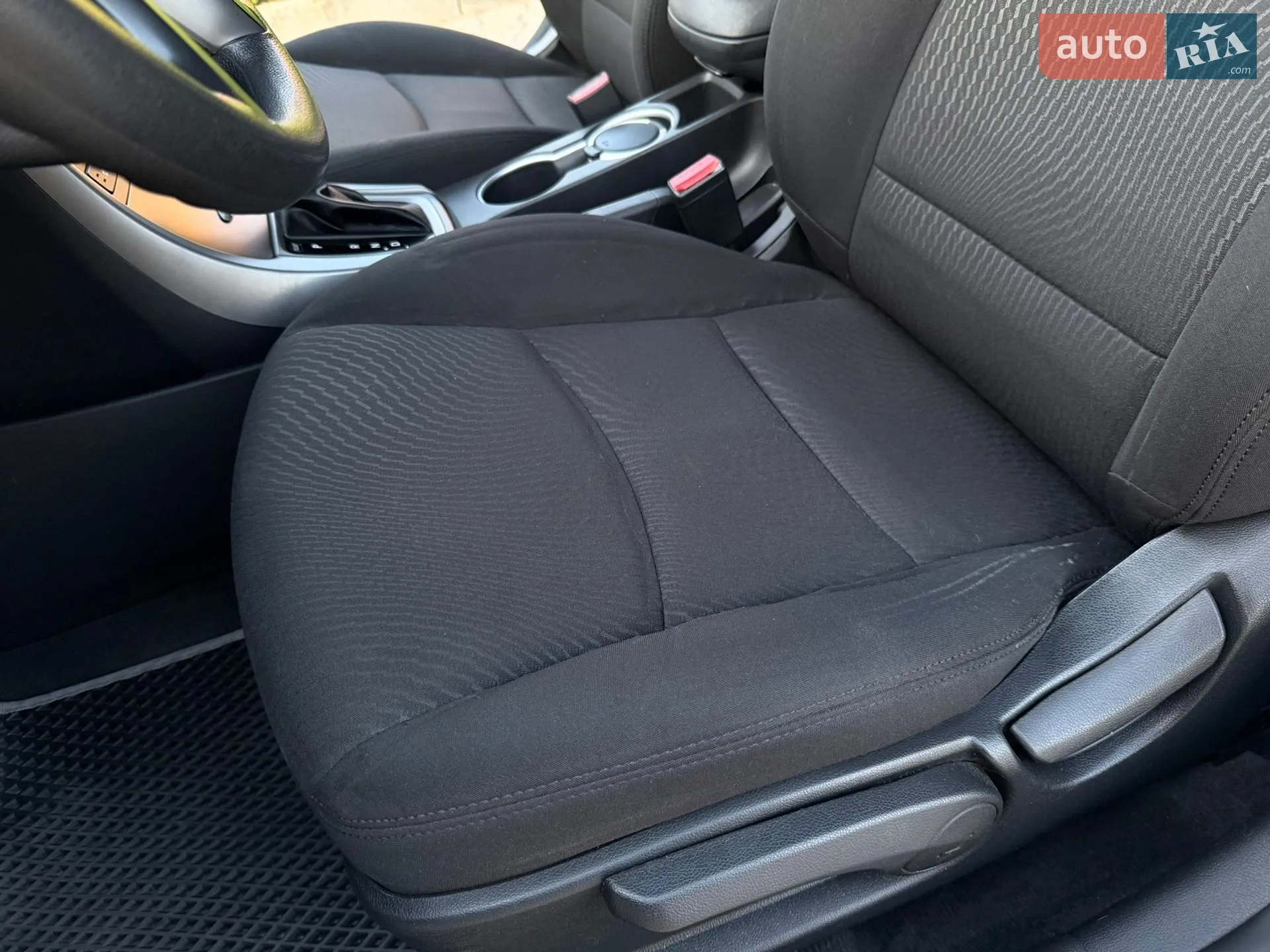 2015 Hyundai Elantra - мініатюра 37