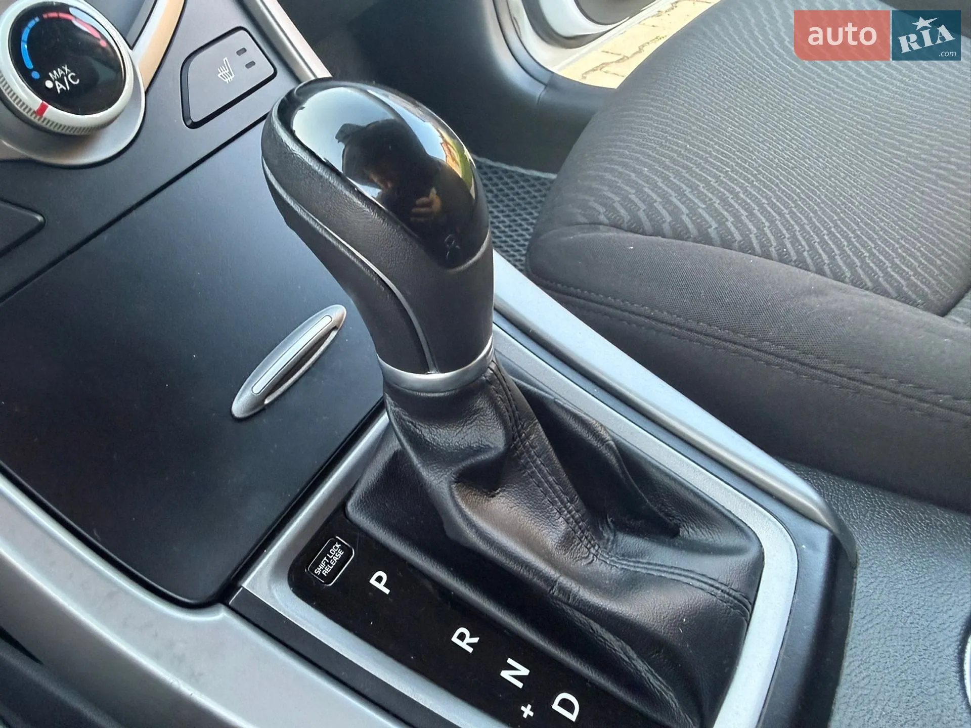 2015 Hyundai Elantra - мініатюра 44