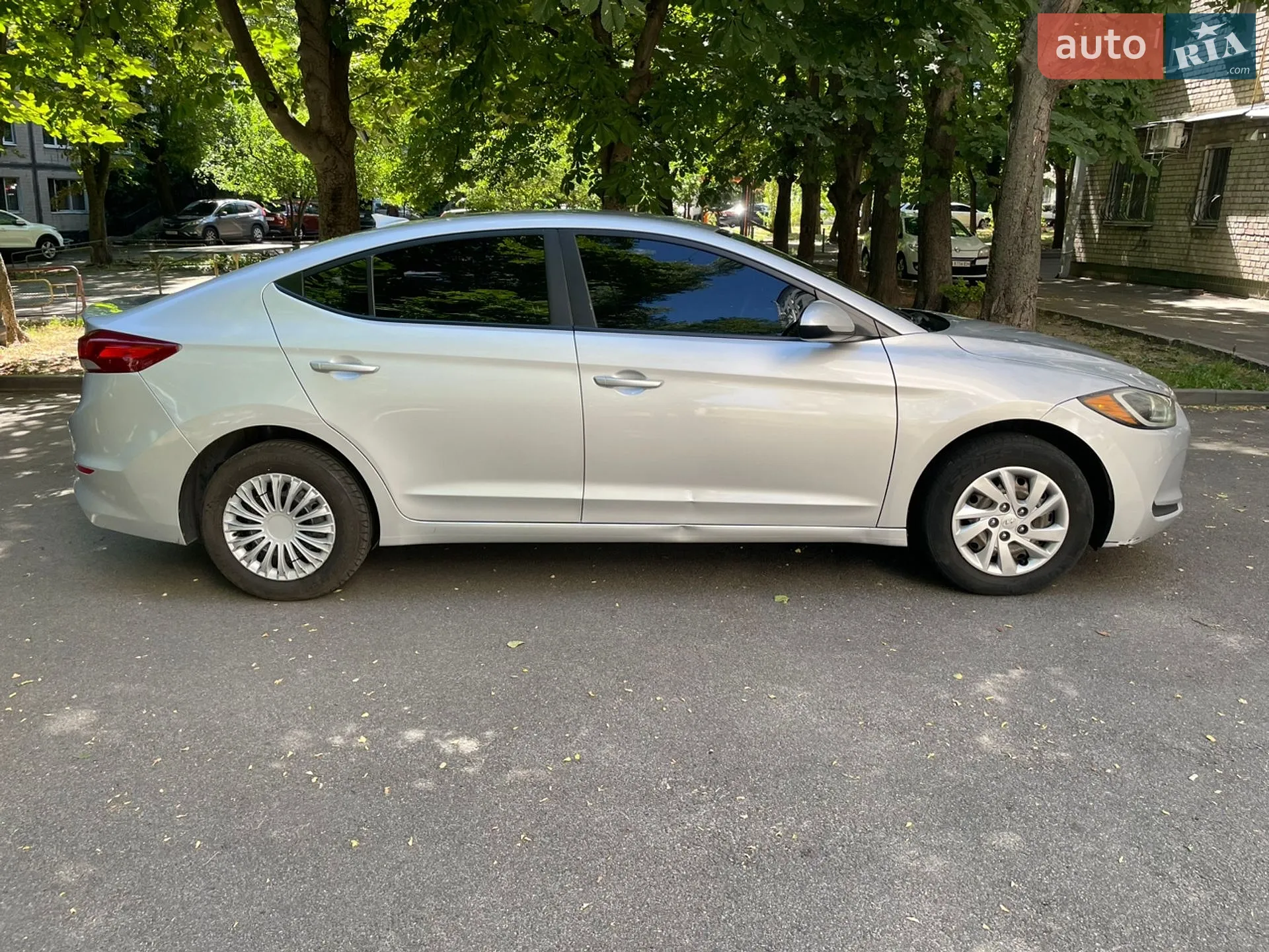 2017 Hyundai Elantra - мініатюра 4