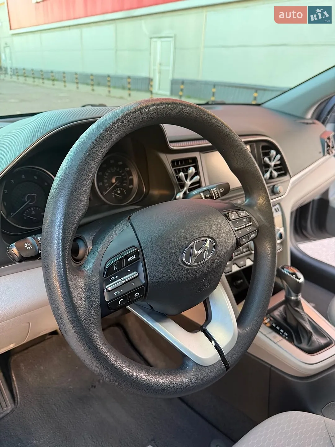 2020 Hyundai Elantra - мініатюра 12