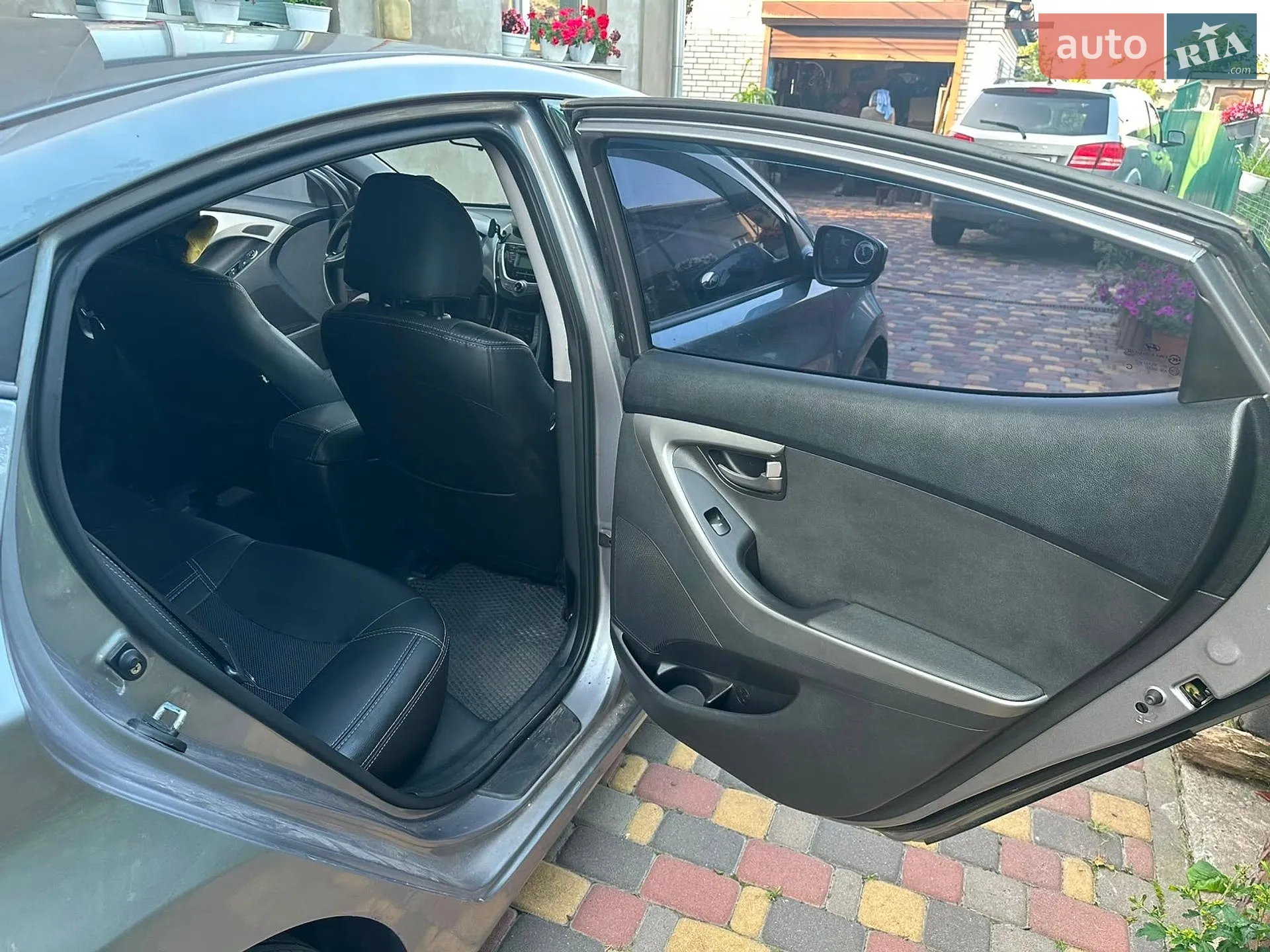 2012 Hyundai Elantra - мініатюра 43