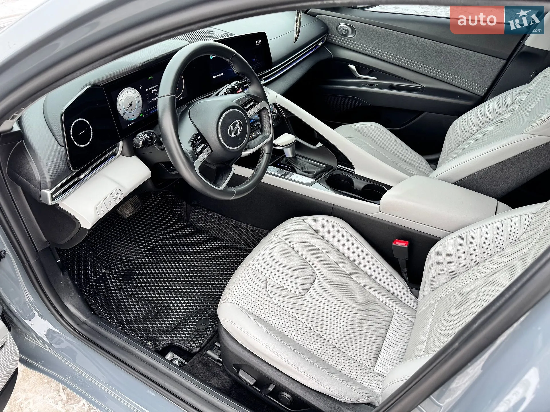 2022 Hyundai Elantra - мініатюра 24