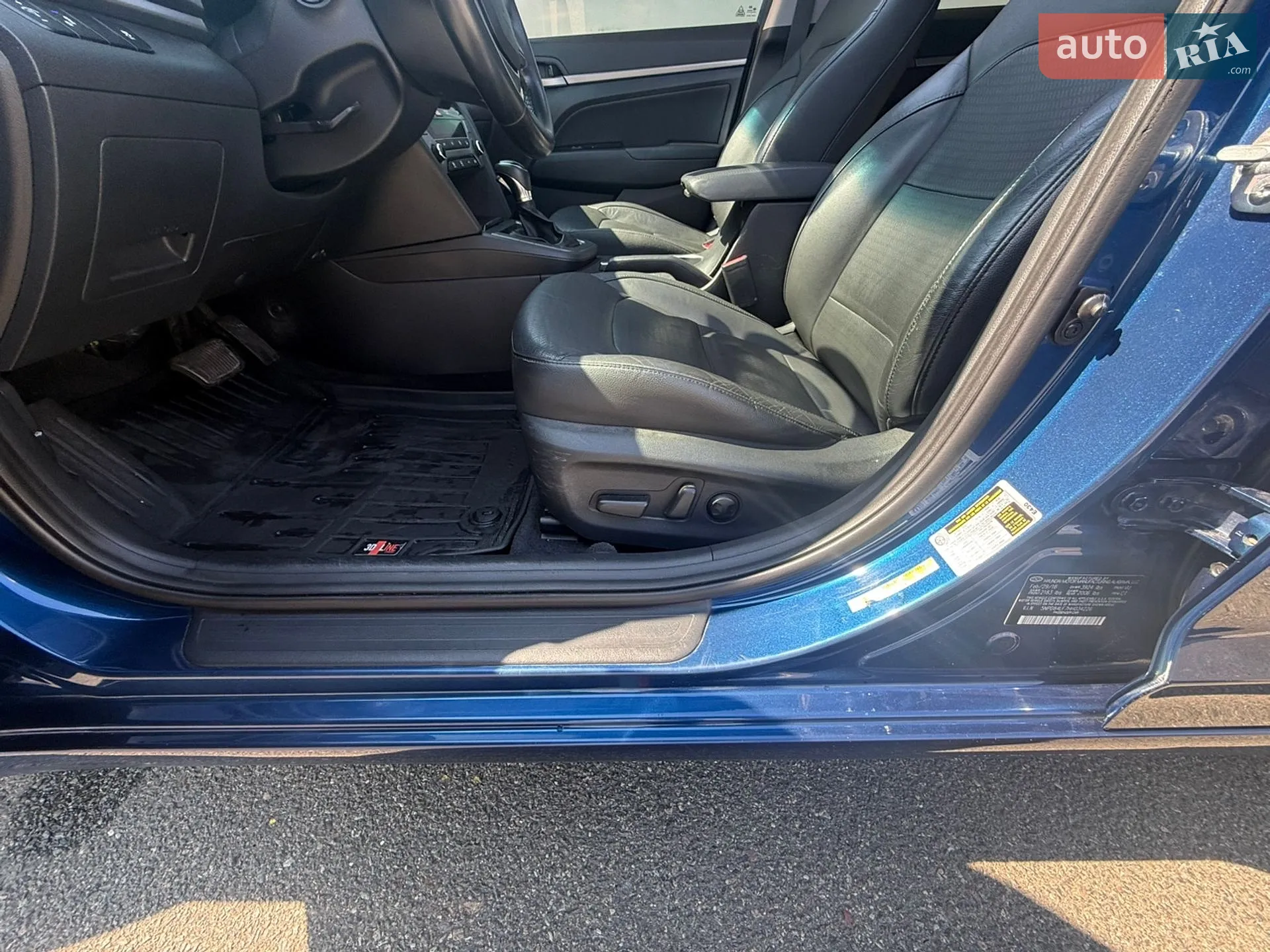 2016 Hyundai Elantra - мініатюра 21