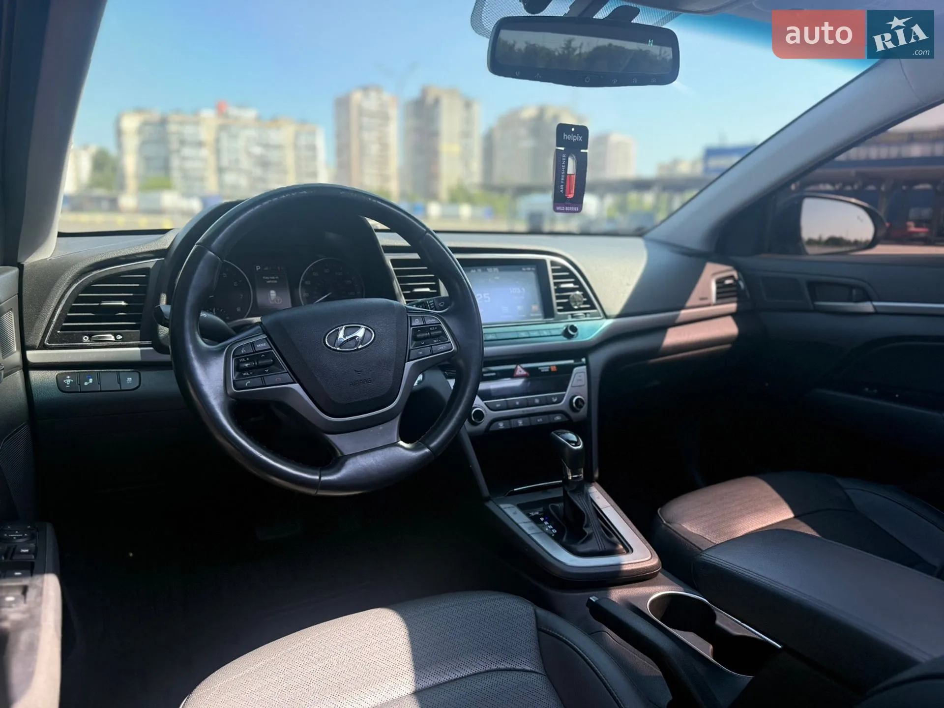 2016 Hyundai Elantra - мініатюра 24