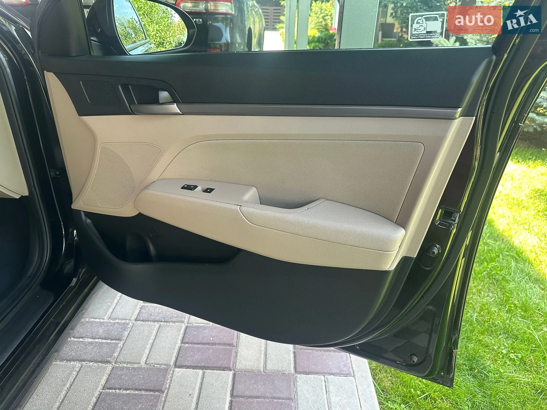 2018 Hyundai Elantra - мініатюра 34