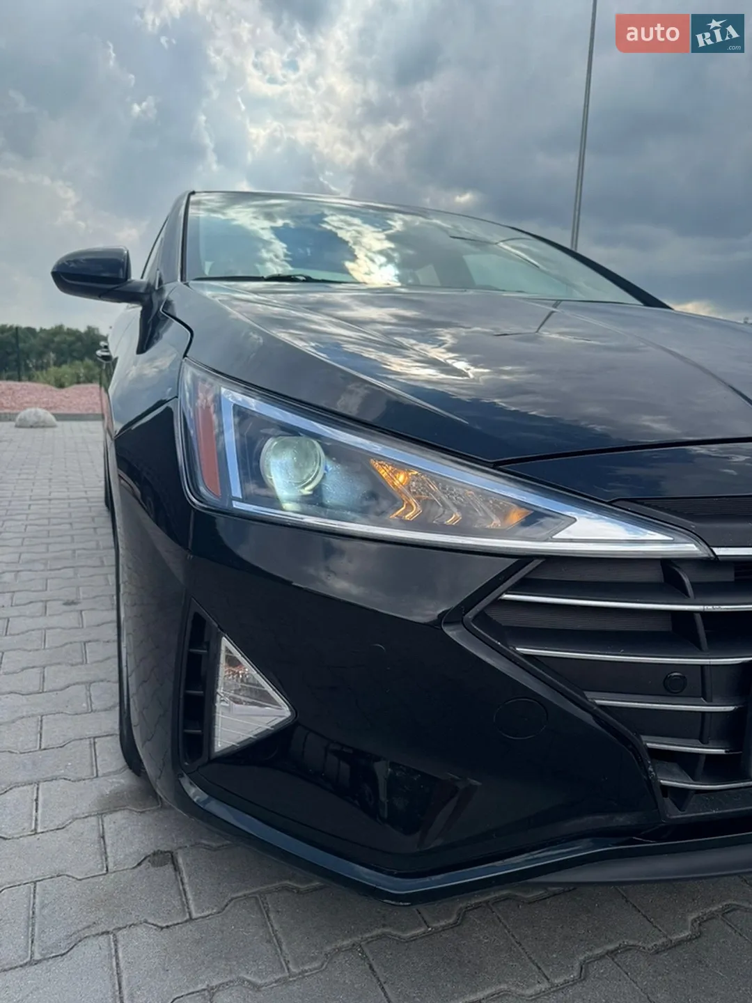 2019 Hyundai Elantra - мініатюра 9