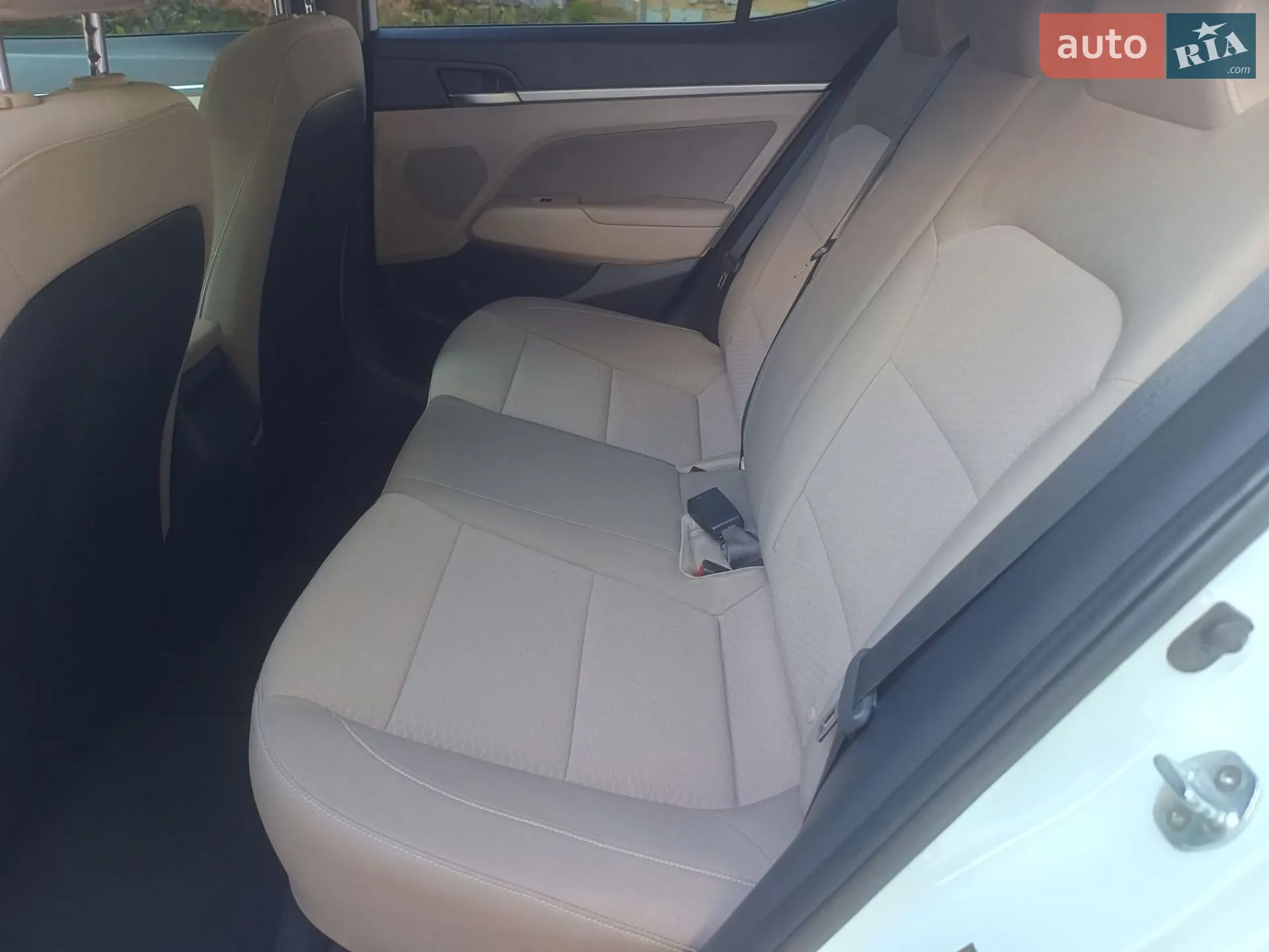 2020 Hyundai Elantra - мініатюра 10