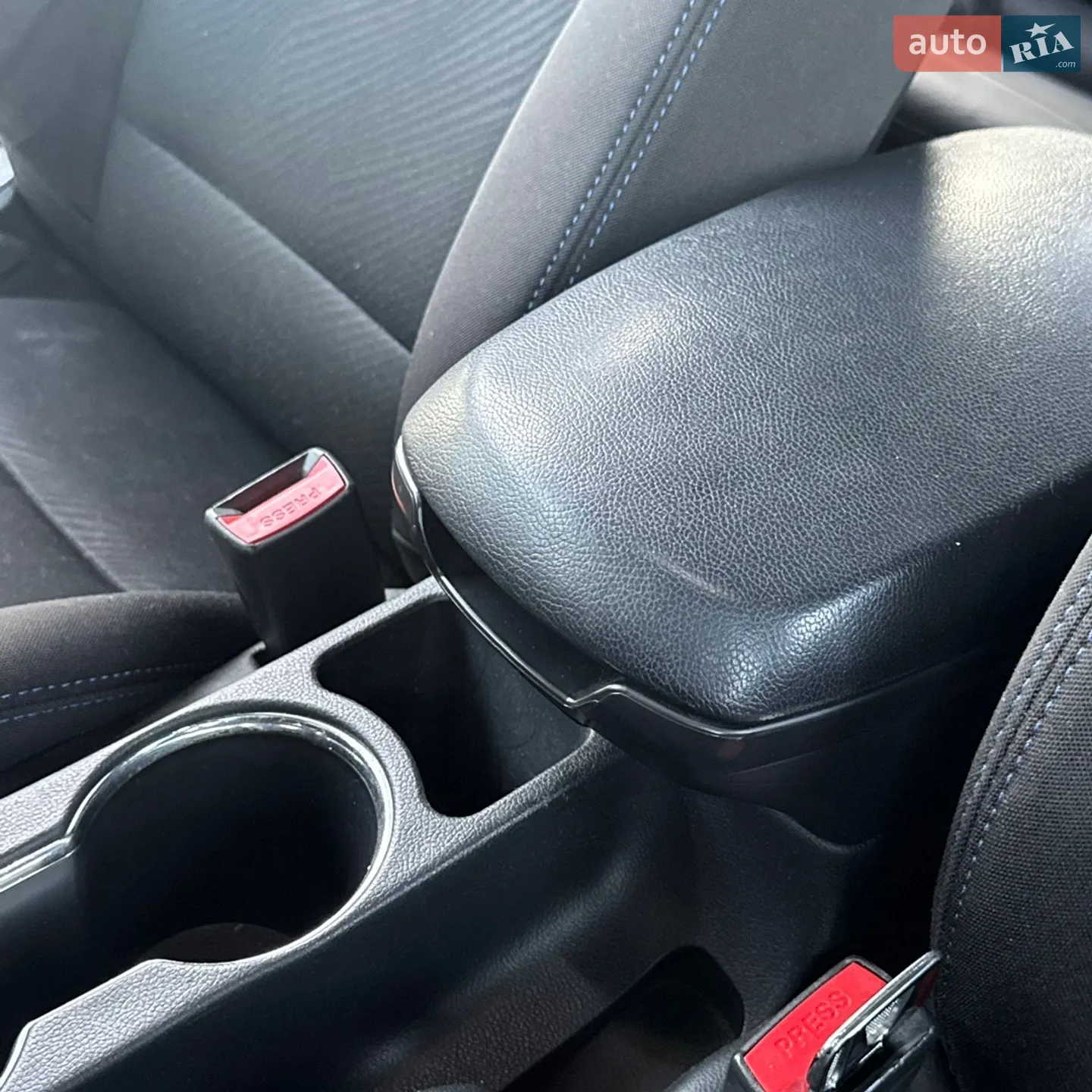 2013 Hyundai Elantra - мініатюра 24
