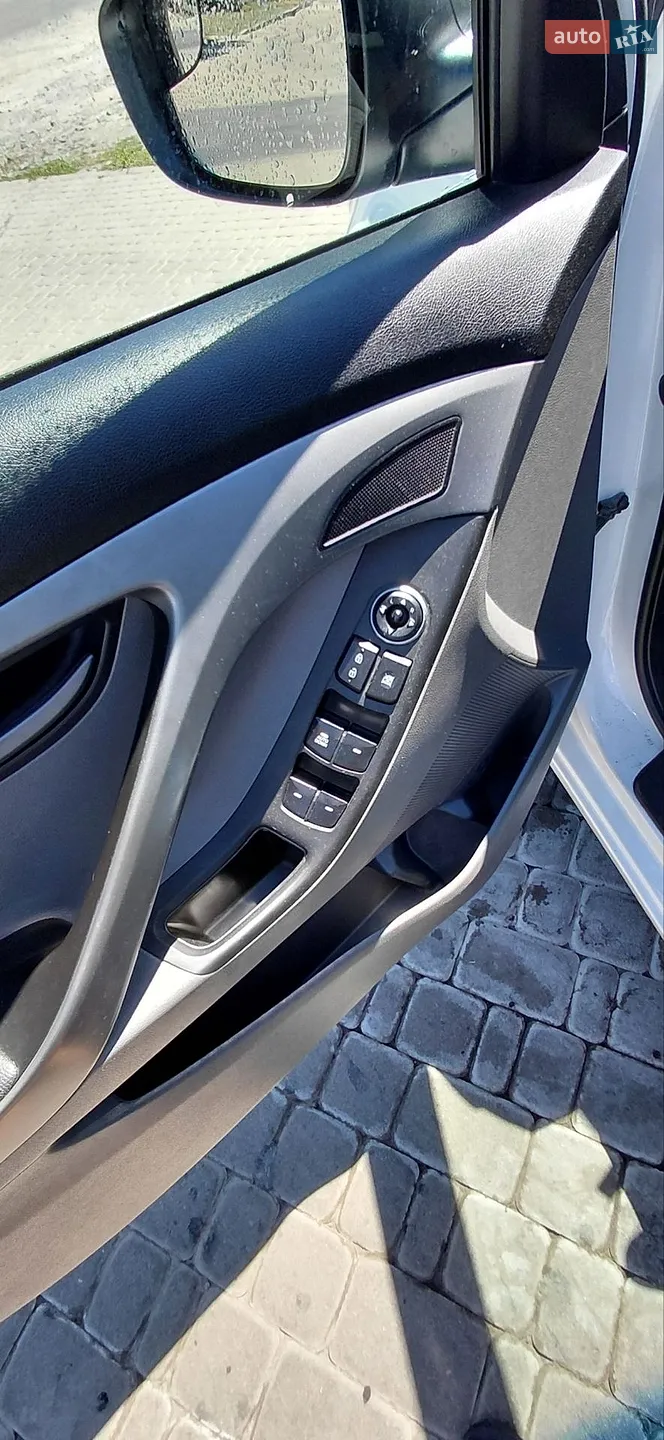 2014 Hyundai Elantra - мініатюра 7