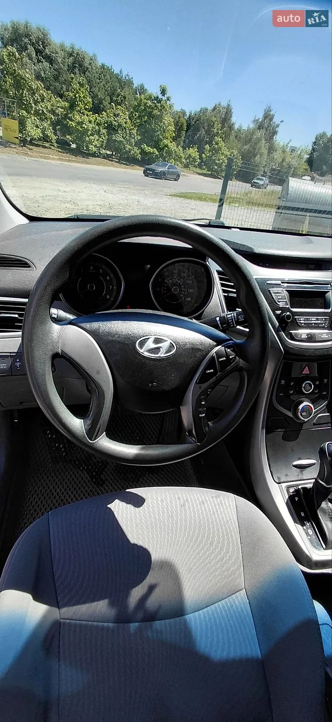 2014 Hyundai Elantra - мініатюра 10