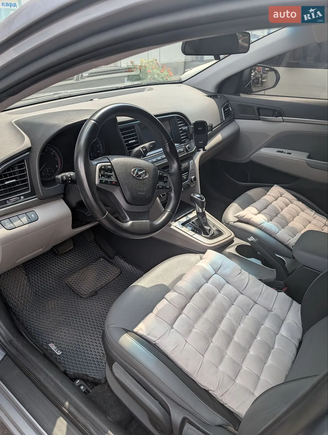 2017 Hyundai Elantra - мініатюра 5