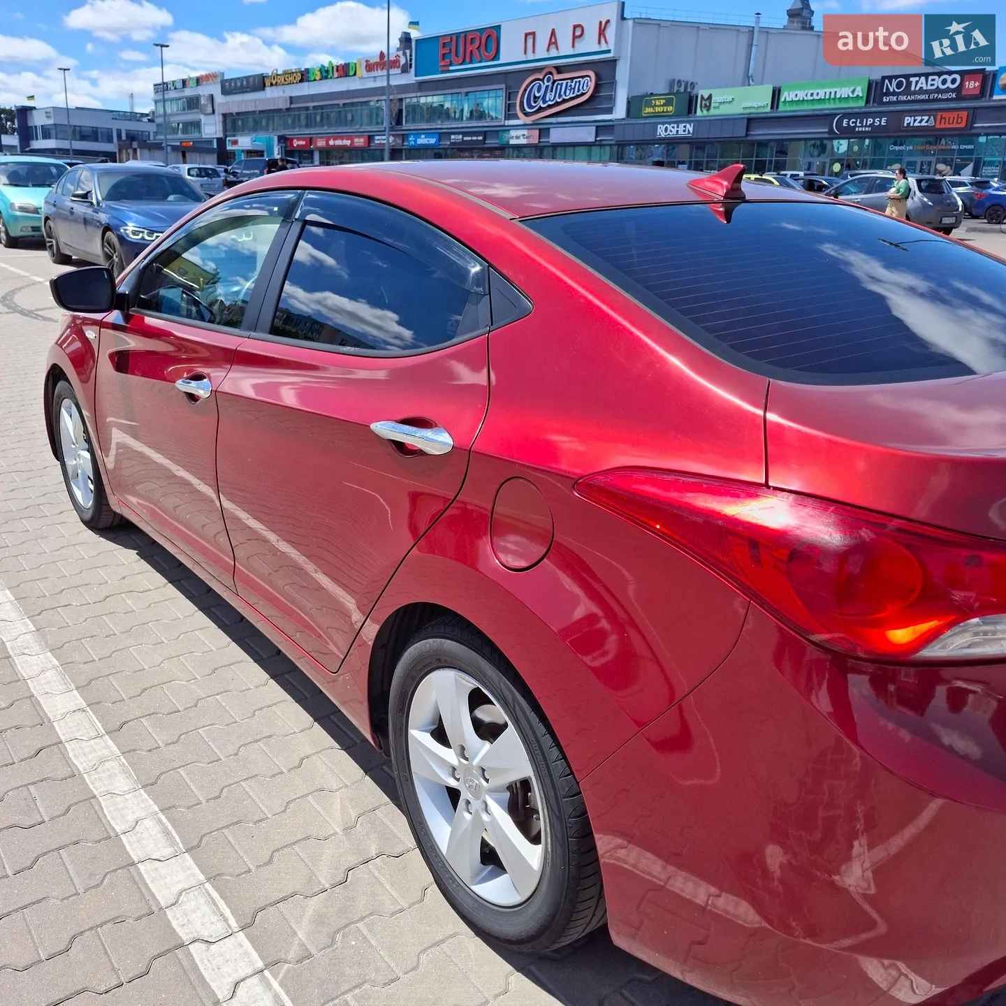 2013 Hyundai Elantra - мініатюра 2