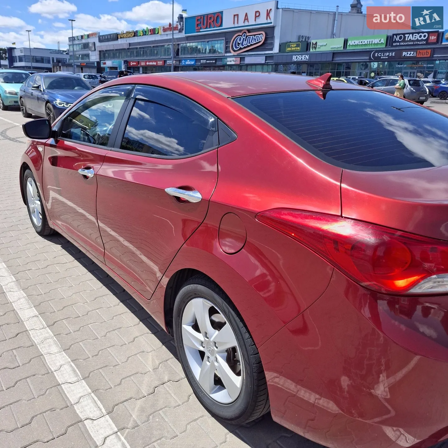 2013 Hyundai Elantra - мініатюра 21