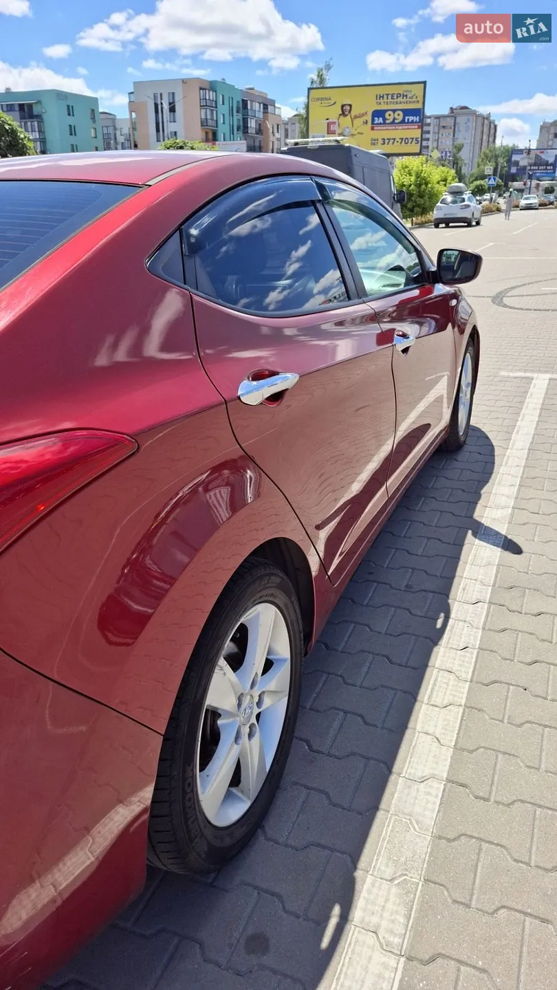 2013 Hyundai Elantra - мініатюра 26