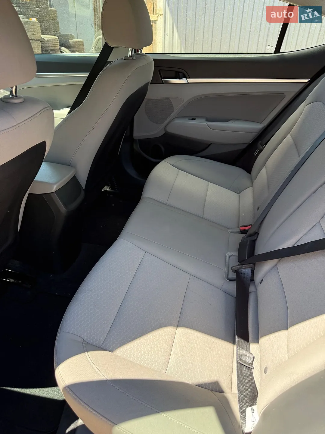 2019 Hyundai Elantra - мініатюра 19