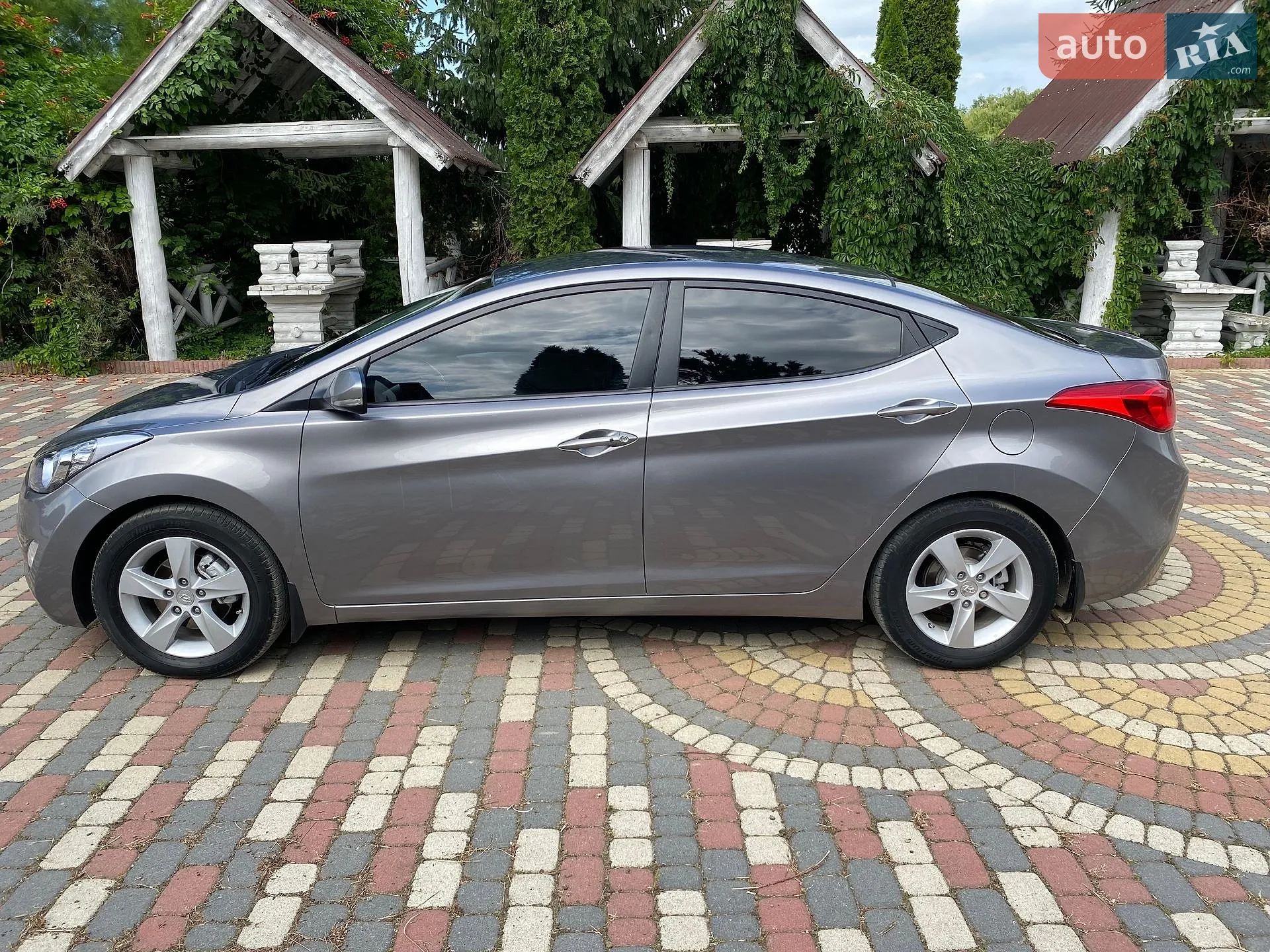 2012 Hyundai Elantra - мініатюра 13