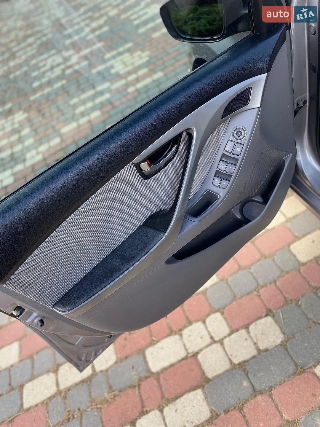 2012 Hyundai Elantra - мініатюра 14