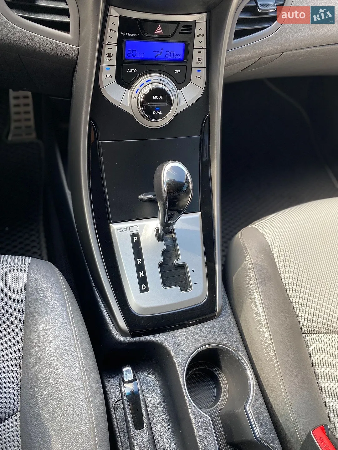 2012 Hyundai Elantra - мініатюра 15