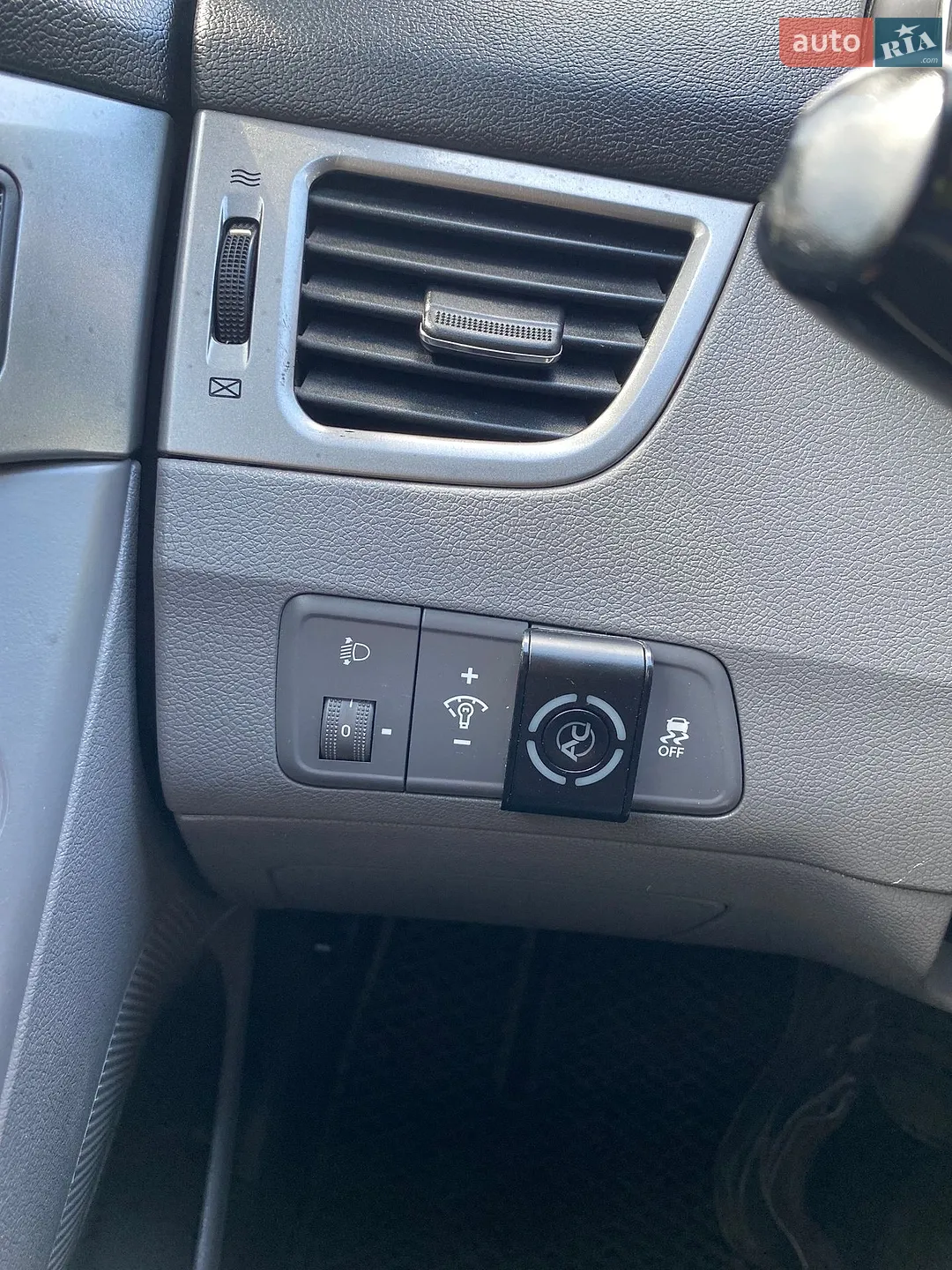 2012 Hyundai Elantra - мініатюра 19