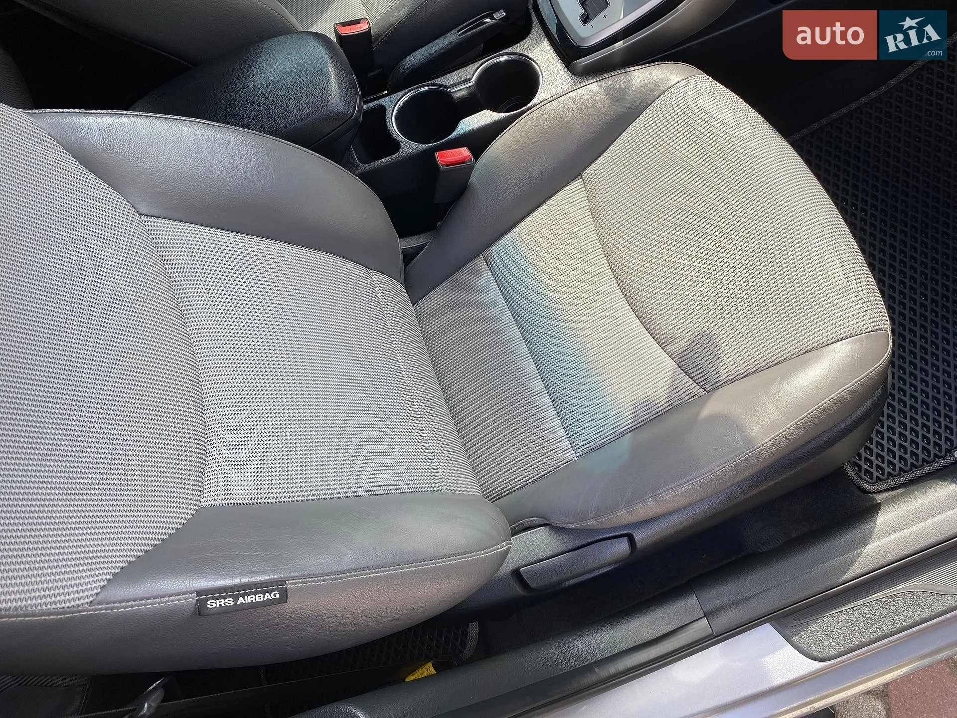 2012 Hyundai Elantra - мініатюра 26