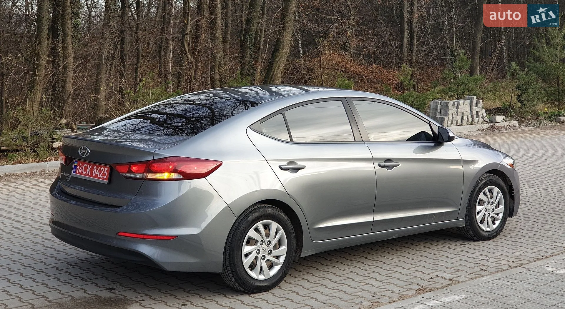 2018 Hyundai Elantra - мініатюра 5