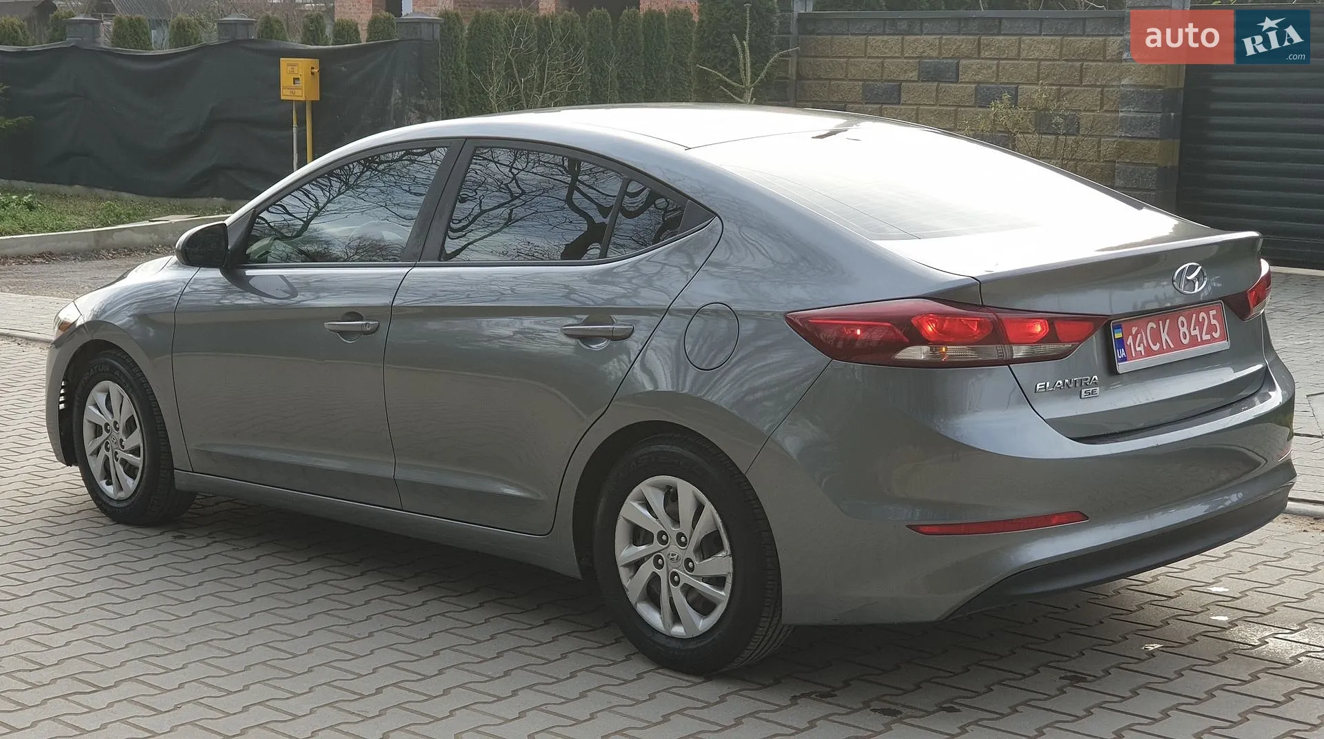 2018 Hyundai Elantra - мініатюра 9