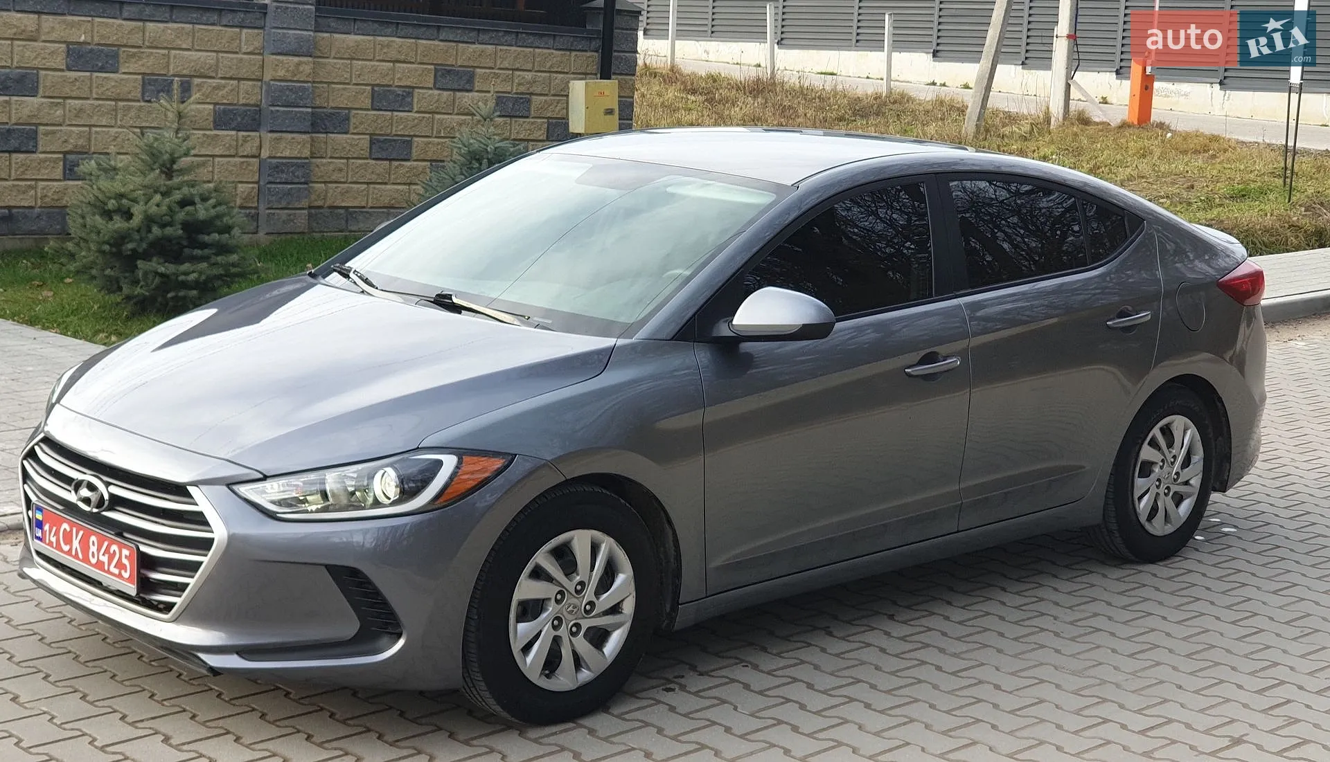 2018 Hyundai Elantra - мініатюра 11