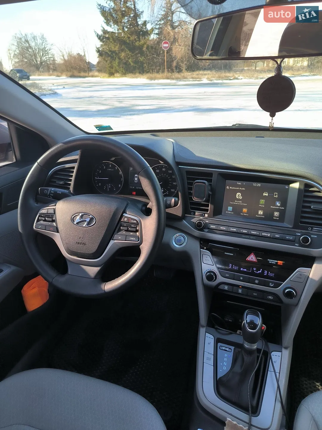 2016 Hyundai Elantra - мініатюра 12