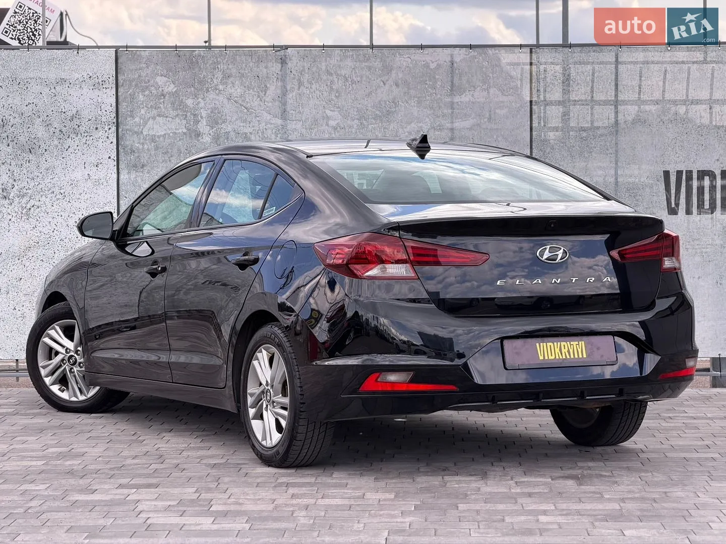2019 Hyundai Elantra - мініатюра 16