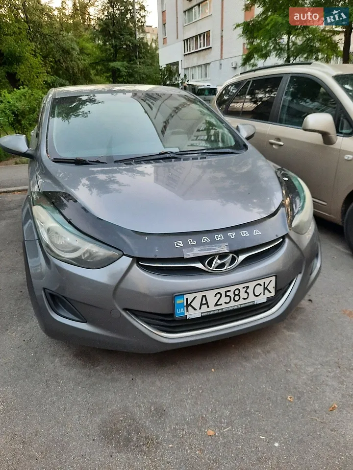 2010 Hyundai Elantra - мініатюра 9