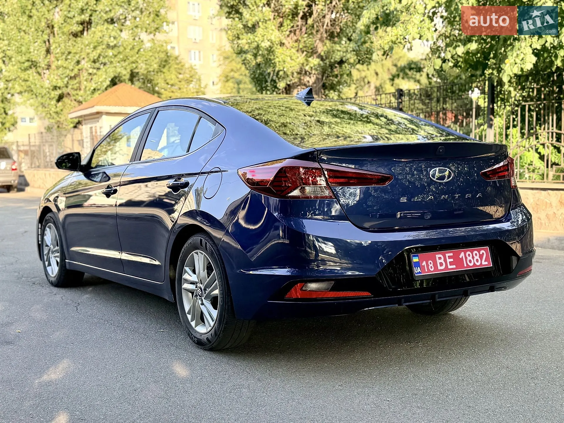 2018 Hyundai Elantra - мініатюра 5