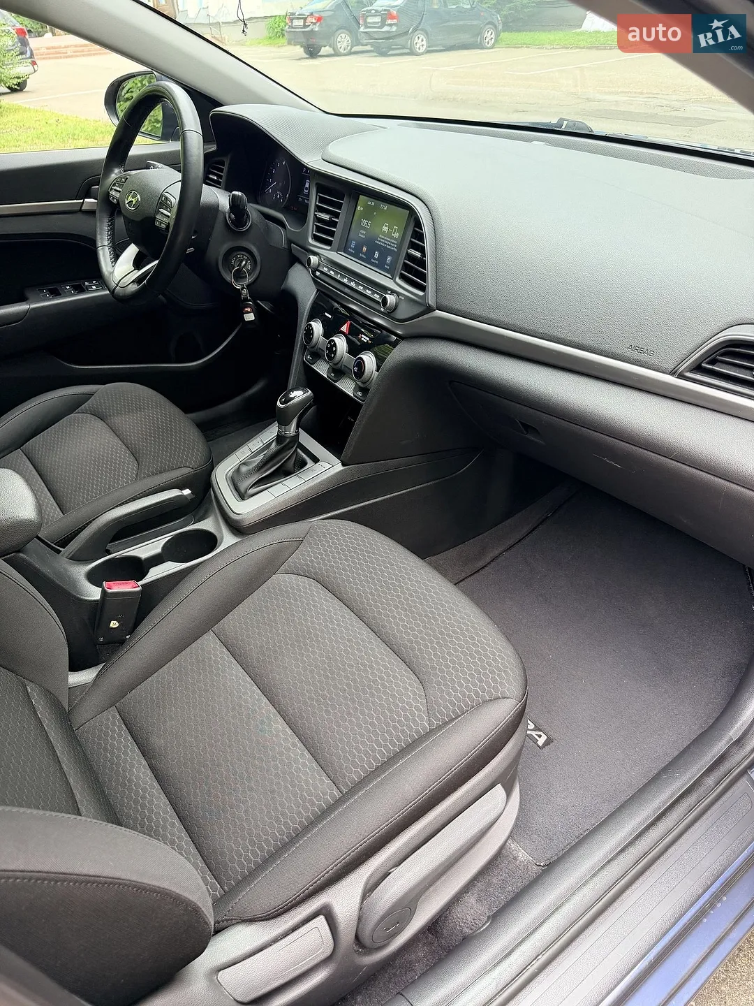 2018 Hyundai Elantra - мініатюра 23