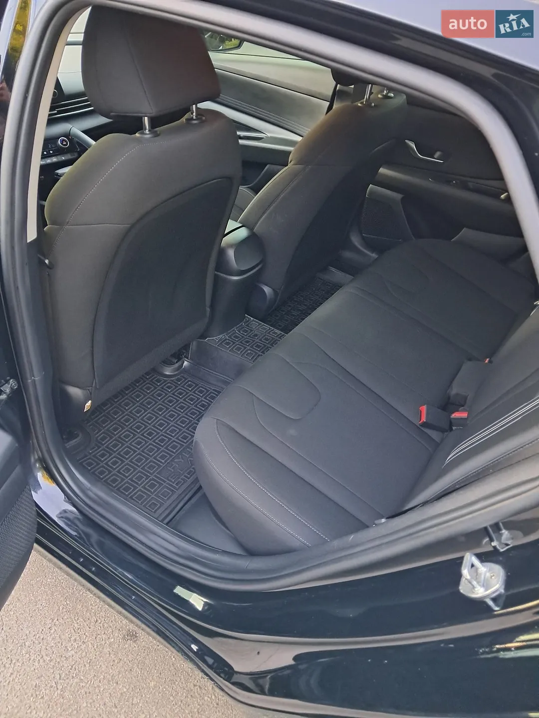 2021 Hyundai Elantra - мініатюра 10