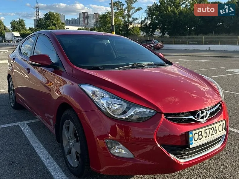 Hyundai Elantra 2012